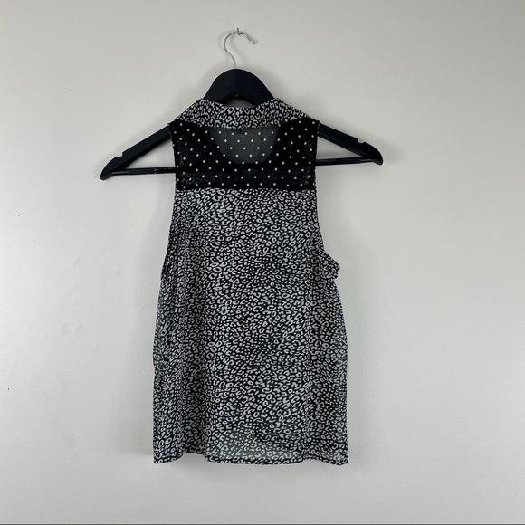 Sheer sleeveless animal print button up top - Picture 2 of 6